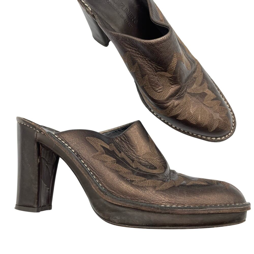 Donald J Pliner Bronze Leather Embroidered Womens Clog Western Style Heels 8